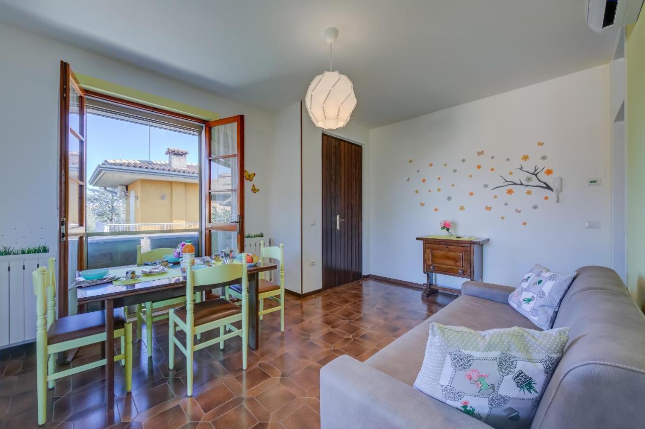 Villa Fiorita Apartments - Happy Rentals Sirmione Exterior foto