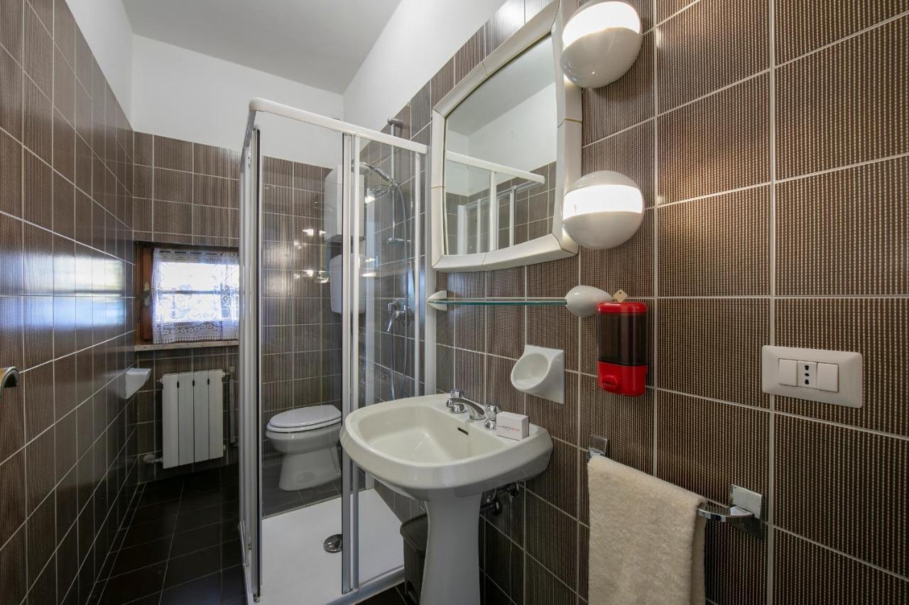 Villa Fiorita Apartments - Happy Rentals Sirmione Exterior foto
